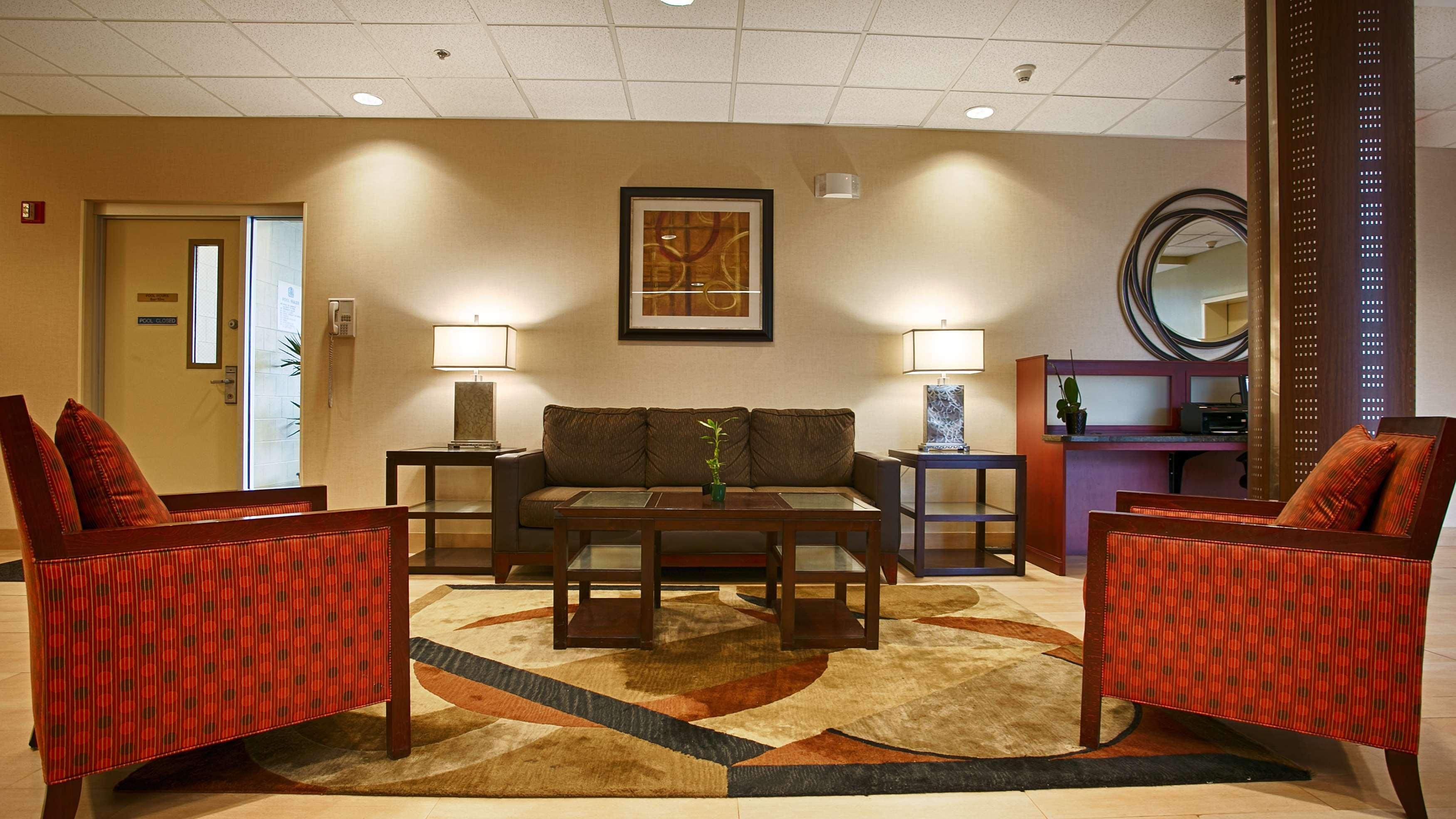 Best Western Airport Inn & Suites Cleveland Brook Park Екстер'єр фото