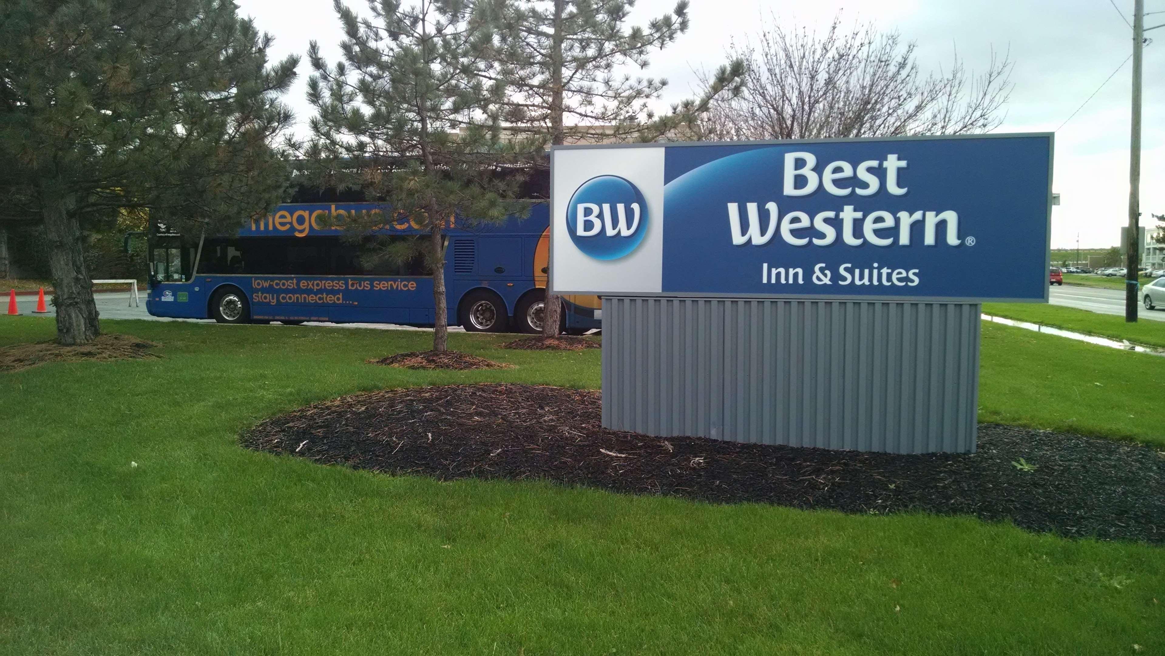 Best Western Airport Inn & Suites Cleveland Brook Park Екстер'єр фото